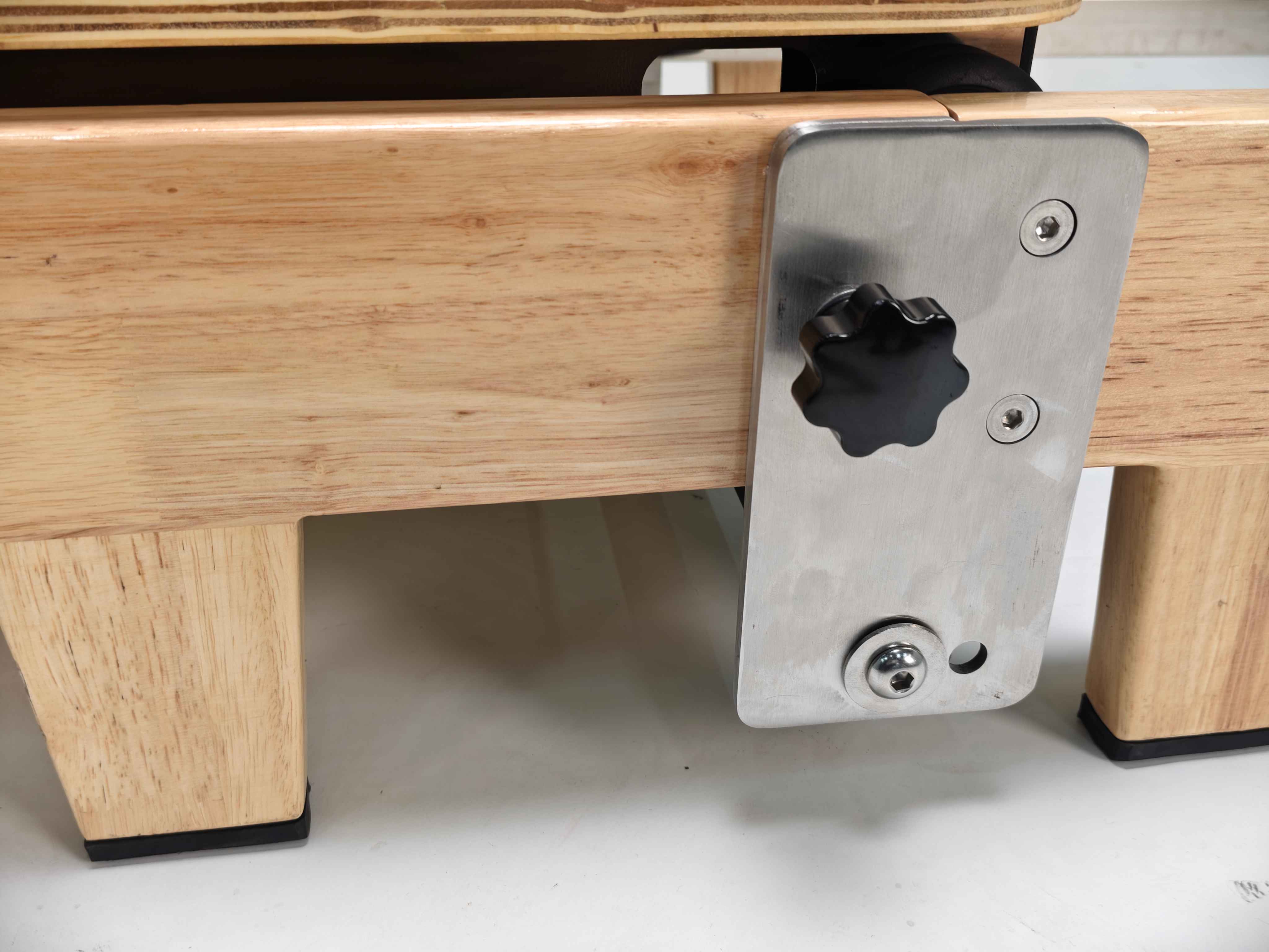 Commercial Foldable Oak & Alum - Pilates & Yoga Knokke review and price