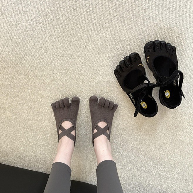 Women's Criss-Cross Strappy Fi - Pilates And Yoga Studio review and price